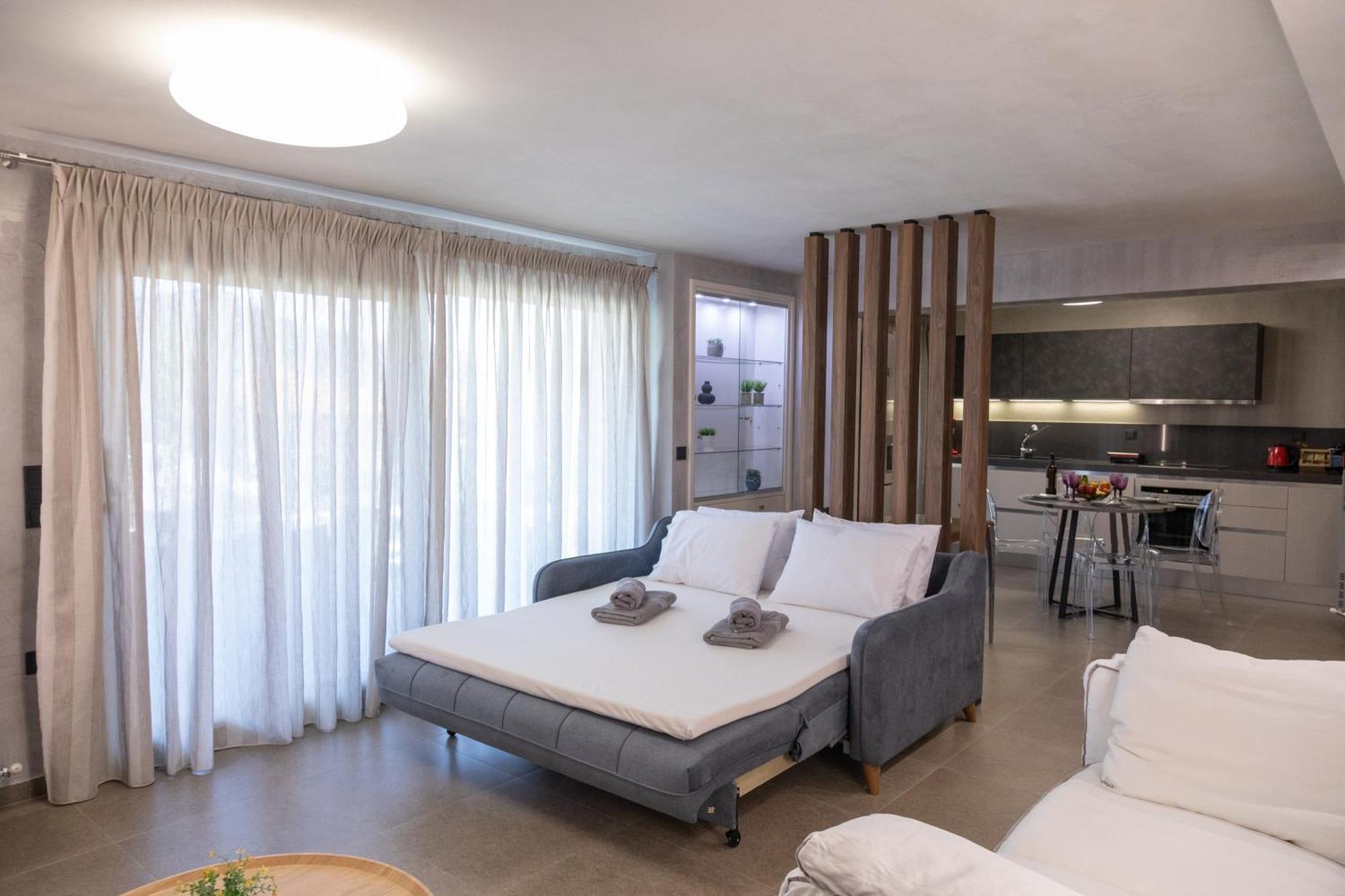 Ilios Luxury Apartment Nea Iraklitsa Bagian luar foto